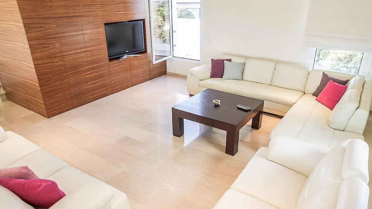 Hébergement de vacances Luxury Bay View Villa 20 Right On Τhe Beach Protaras Chypre